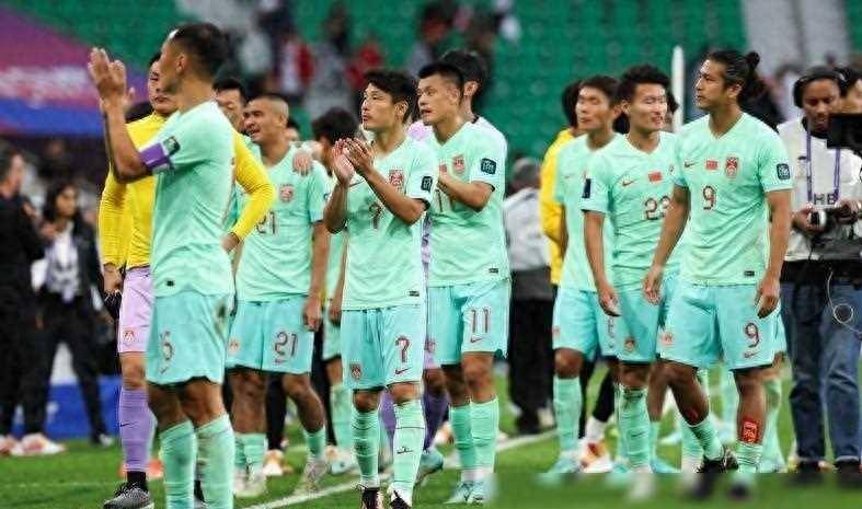 尼斯遭遇失利，主帅急需调整阵容提振士气的简单介绍
